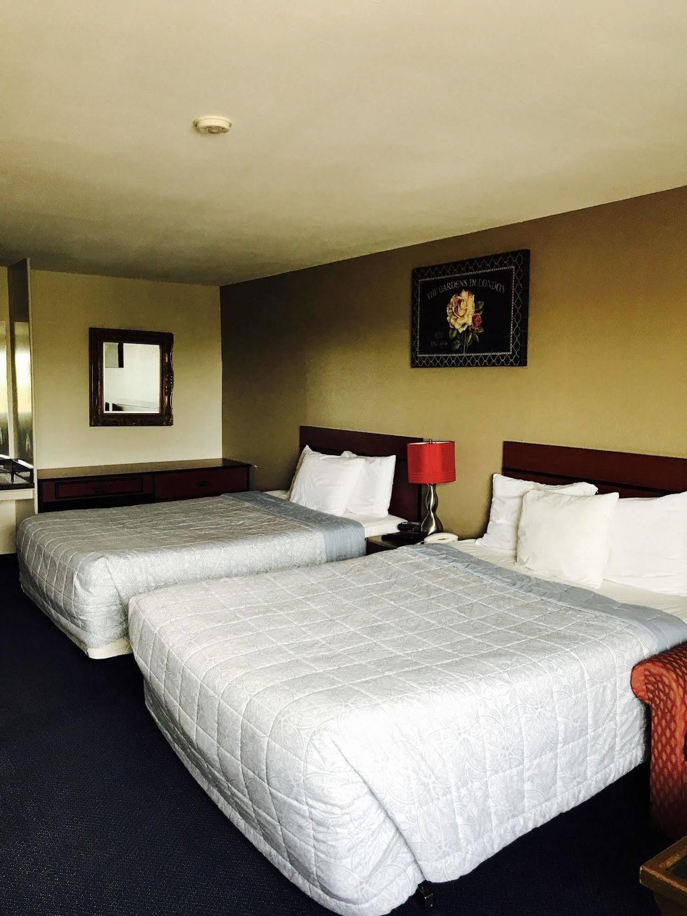 Sutton Suites Hotel Tukwila Exterior foto